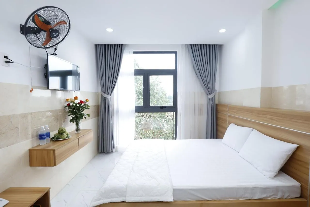 Luxury Hotel مدينة هوشي منه