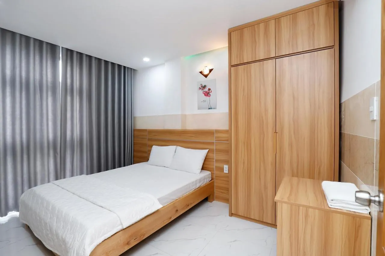 Luxury Hotel Ho Chi Minh City 2*,  Vietnam