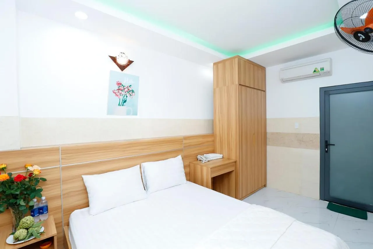 Luxury Hotel Ho Chi Minh City 2*,  Vietnam